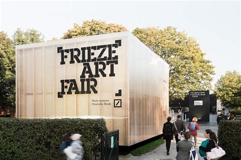 Frieze Art Fair: Een explosie van Pakistaanse kunst en een baken van verandering in een traditioneel landschap